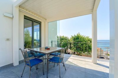 Stylish 1 bedroom Apartment for sale with sea and panoramic views in Santo Stefano al Mare, Liguria