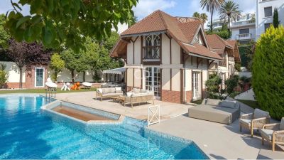 Authentic 6 bedroom House for sale in Cannes, Provence Alpes Cote d'Azur