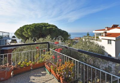 Inviting 2 bedroom Apartment for sale with sea view in Sanremo, Liguria