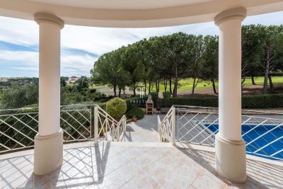 Spacious 4 bedroom Villa for sale with sea view in Boavista Golf, Lagos, Algarve