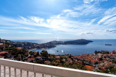 Spacious 3 bedroom Apartment for sale with sea and panoramic views in Villefranche sur Mer, Provence Alpes Cote d'Azur