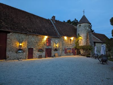 Income Potential 4 bedroom Manor House for sale in Saint Sulpice les Feuilles, Nouvelle Aquitaine