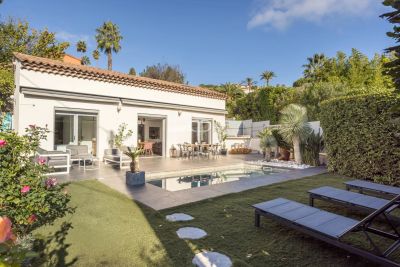 Bright 3 bedroom Villa for sale in Mougins, Provence Alpes Cote d'Azur