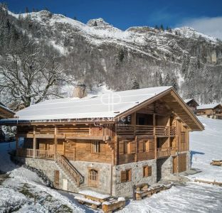 Wow factor 6 bedroom Chalet for sale in Le Grand Bornand, Auvergne Rhone Alpes