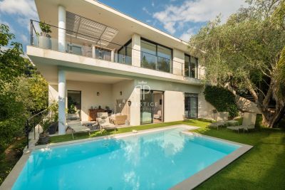 Immaculate 4 bedroom House for sale with panoramic and sea views in Le Cannet, Cannes, Provence Alpes Cote d'Azur