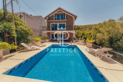 Spacious 5 bedroom House for sale with sea view in Djurasevici, Tivat, Coastal Montenegro