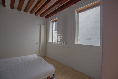 Renovated 2 bedroom Apartment for sale with panoramic view in Castello, Venice, Veneto