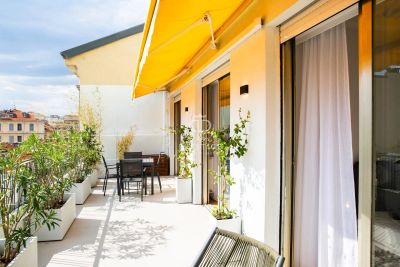 Immaculate 3 bedroom Apartment for sale in Jean Medecin, Nice, Provence Alpes Cote d'Azur