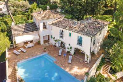 Authentic 6 bedroom Villa for sale with panoramic and sea views in Antibes, Provence Alpes Cote d'Azur