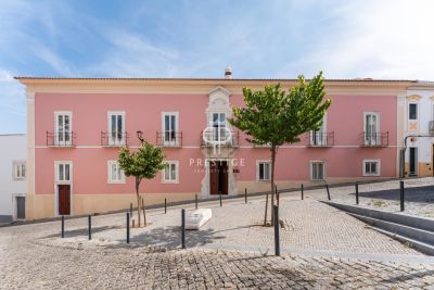 Unique 11 bedroom Hotel for sale in Elvas, Alentejo Southern Portugal