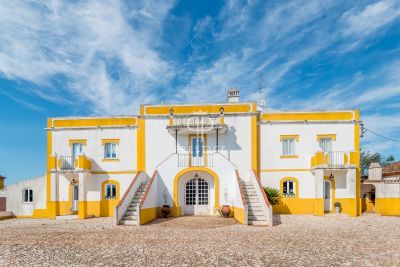 Unique 5 bedroom Estate for sale with panoramic view in Estremoz, Alentejo Southern Portugal