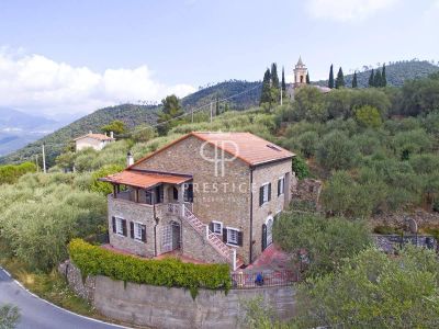 Authentic 4 bedroom Villa for sale with countryside view in Alassio, Liguria