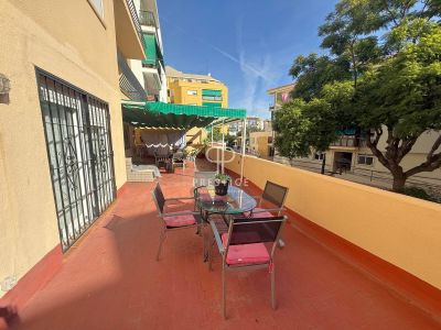 Furnished 3 bedroom Apartment for sale in Estepona, Andalucia