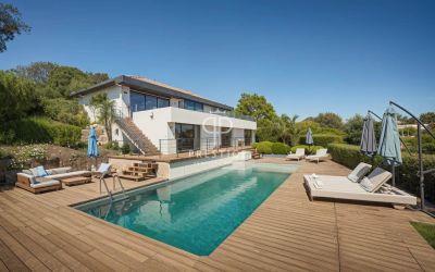 Immaculate 4 bedroom House for sale with panoramic and sea views in Cannes, Provence Alpes Cote d'Azur