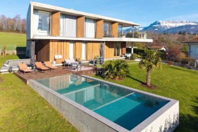Immaculate 4 bedroom House for sale with panoramic and lake or river views in Annecy Le Vieux, Annecy, Auvergne Rhone Alpes