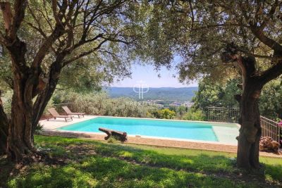 Spacious 4 bedroom Villa for sale with panoramic view in Montauroux, Provence Alpes Cote d'Azur