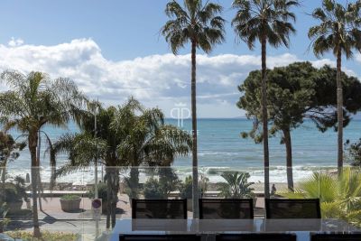 Immaculate 4 bedroom Apartment for sale with sea view in Cannes, Provence Alpes Cote d'Azur