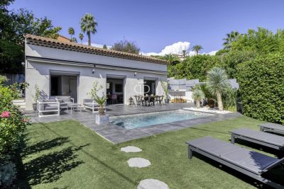 Immaculate 3 bedroom Villa for sale in Mougins, Provence Alpes Cote d'Azur