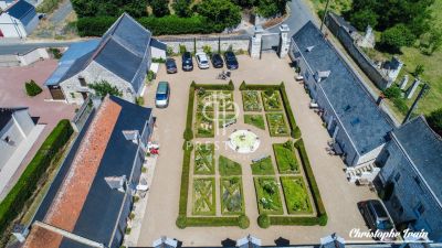 Income Producing 14 bedroom Manor House for sale in Chinon, Centre Val de Loire