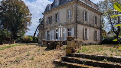 Character 8 bedroom House for sale with countryside view in Le Buisson de Cadouin, Nouvelle Aquitaine