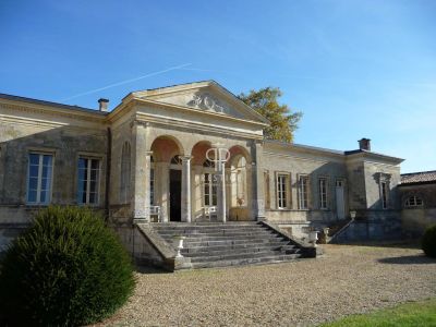 Income Producing 6 bedroom Chateau for sale with countryside view in Bordeaux, Nouvelle Aquitaine
