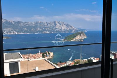 Immaculate 3 bedroom Villa for sale with sea view in Budva, Coastal Montenegro