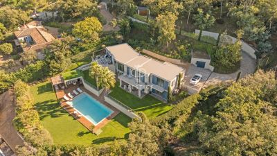 Immaculate 5 bedroom Villa for sale with panoramic and sea views in Ramatuelle, Provence Alpes Cote d'Azur