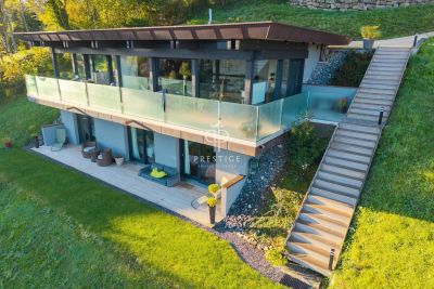 Immaculate 3 bedroom House for sale with lake or river view in Annecy, Auvergne Rhone Alpes