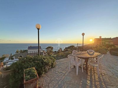 Immaculate 4 bedroom Villa for sale with sea view in Ventimiglia, Liguria