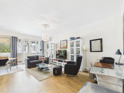 Immaculate 2 bedroom Apartment for sale in Nice, Provence Alpes Cote d'Azur