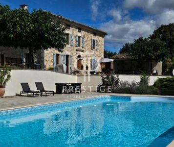 Income Potential 8 bedroom House for sale with countryside view in Cordes sur Ciel, Occitanie