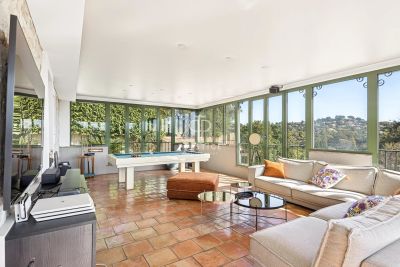 Inviting 5 bedroom  Family Villa for sale in Cagnes sur Mer, Provence Alpes Cote d'Azur