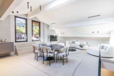 Stylish 3 bedroom Penthouse Duplex Apartment for sale in Saint Jean Cap Ferrat, Provence Alpes Cote d'Azur