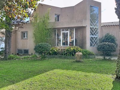 Inviting 4 bedroom House for sale in Perpignan, Occitanie