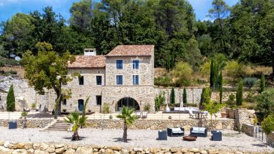 Immaculate 5 bedroom House for sale with countryside view in Tourrettes, Provence Alpes Cote d'Azur