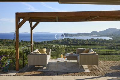 Immaculate 4 bedroom House for sale with sea view in La Croix Valmer, Provence Alpes Cote d'Azur