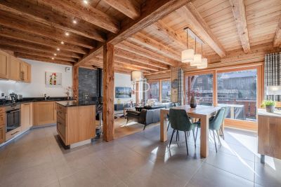 Beautiful 2 bedroom Chalet for sale in Morzine, Auvergne Rhone Alpes
