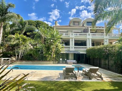 Immaculate 4 bedroom House for sale with countryside view in Sotogrande, Andalucia