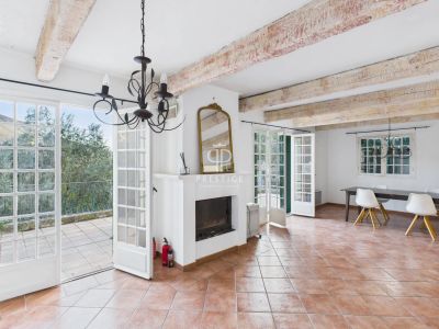 Inviting 3 bedroom Villa for sale with panoramic and countryside views in Le Bar sur Loup, Provence Alpes Cote d'Azur