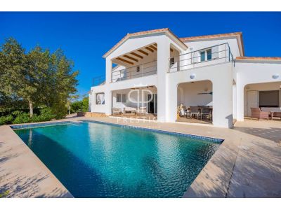 Immaculate 3 bedroom Villa for sale with sea view in Binibeca, Menorca