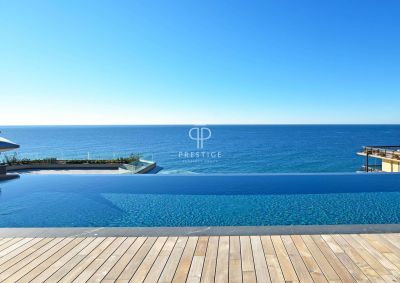 Wow factor 4 bedroom Apartment for sale with sea view in Sanremo, Liguria