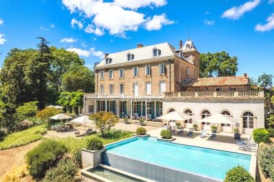 Beautiful 8 bedroom Chateau for sale with countryside view in Carcassonne, Occitanie