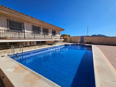 Spacious 5 bedroom Villa for sale with sea view in Mar de Cristal, Murcia
