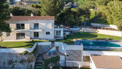 Immaculate 4 bedroom Villa for sale with panoramic and sea views in Golfe Juan, Provence Alpes Cote d'Azur