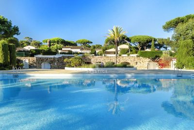 Unique 2 bedroom Farmhouse for sale in Ramatuelle, Provence Alpes Cote d'Azur