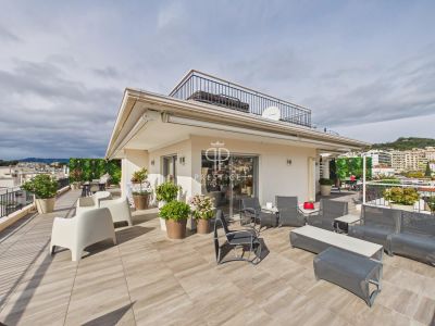 Immaculate 3 bedroom Apartment for sale with panoramic view in Le Cannet, Cannes, Provence Alpes Cote d'Azur