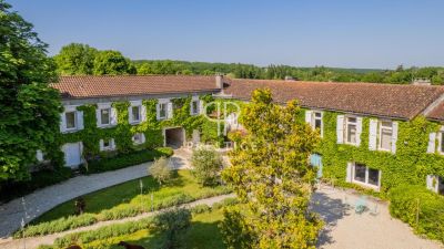 Wow factor 15 bedroom House for sale with lake or river and countryside views in Angouleme, Nouvelle Aquitaine