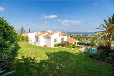 Authentic 4 bedroom villa for sale with sea view in Javea, Valencia