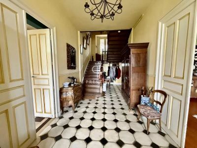 Elegant 4 bedroom manoire  with equestrian facilities for sale in Pau, Nouvelle Aquitaine