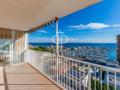 Spacious 2 bedroom Apartment for sale with sea view in El Campello, Valencia